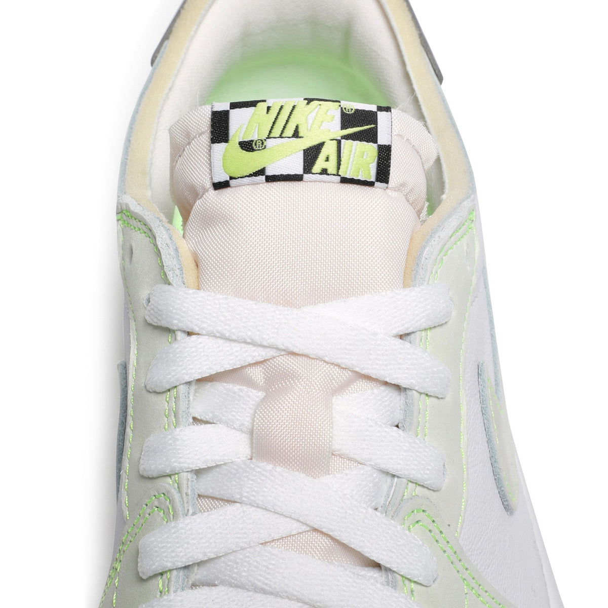 Air Jordan 1 Low OG Ghost Green DM7837-103