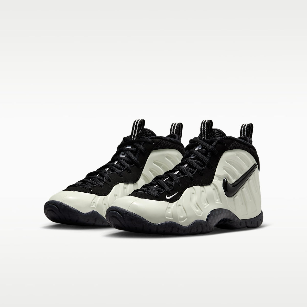 Nike Little Posite Pro Premium Glow-In-The-Dark (GS) IV7559-100 - view 5